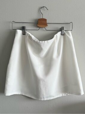 Sincerely Jules - Mini White Skirt with Built-in Shorts | Size X-Large